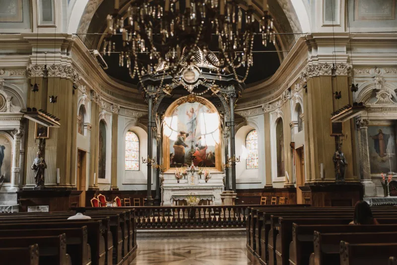 Between the Bare Wall and the Gilded Altar: How Franciscan Simplicity and Anglican Ceremony Need Each Other